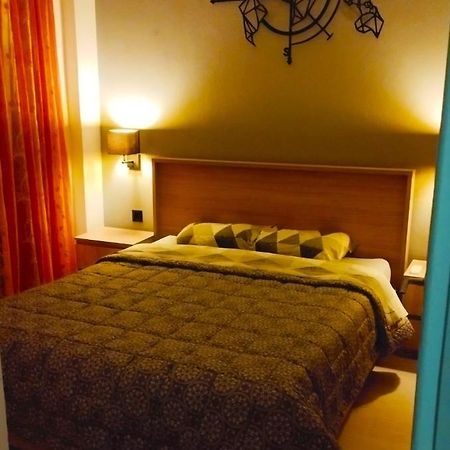 Home Away From Home Peraia  Bagian luar foto