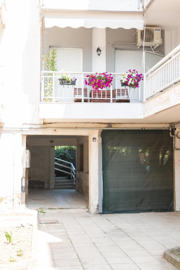 Home Away From Home Peraia  Bagian luar foto