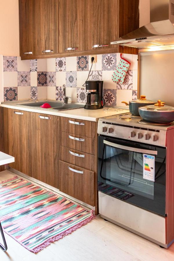 Home Away From Home Peraia  Bagian luar foto